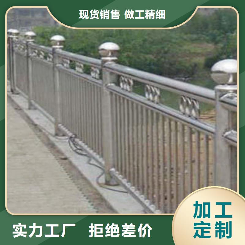 桥梁护栏热镀锌喷塑钢板立柱质量牢靠