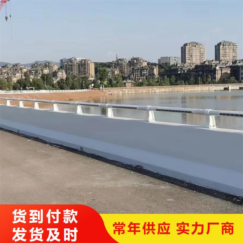 不锈钢仿木防撞隔离护栏氟碳漆按需定制