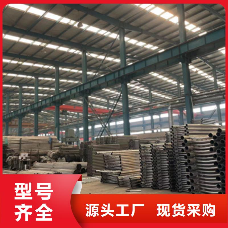  护栏严格把关质量放心
