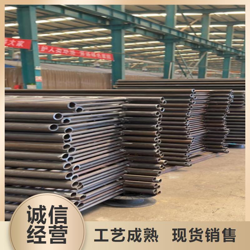 防撞护栏,市政道路防护栏用品质赢得客户信赖