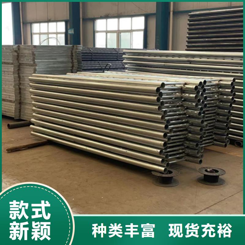 防撞护栏,市政道路防护栏用品质赢得客户信赖