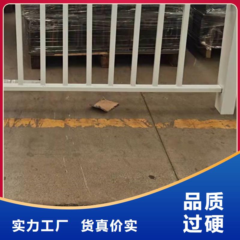 护栏畅销当地