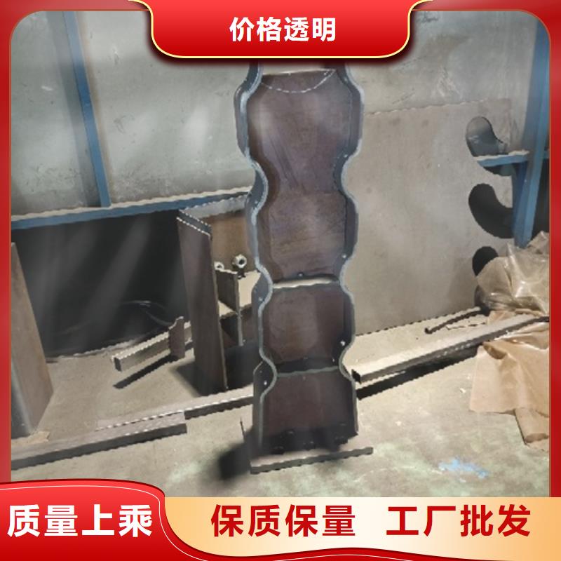 交通隔离护栏厂家、定制交通隔离护栏