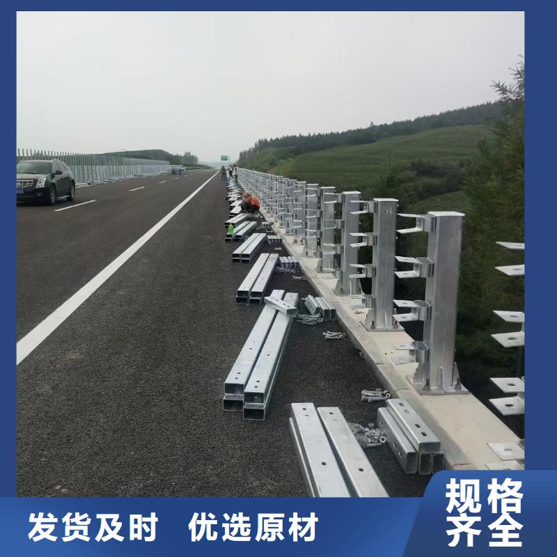 道路护栏镀锌波形护栏大厂家实力看得见