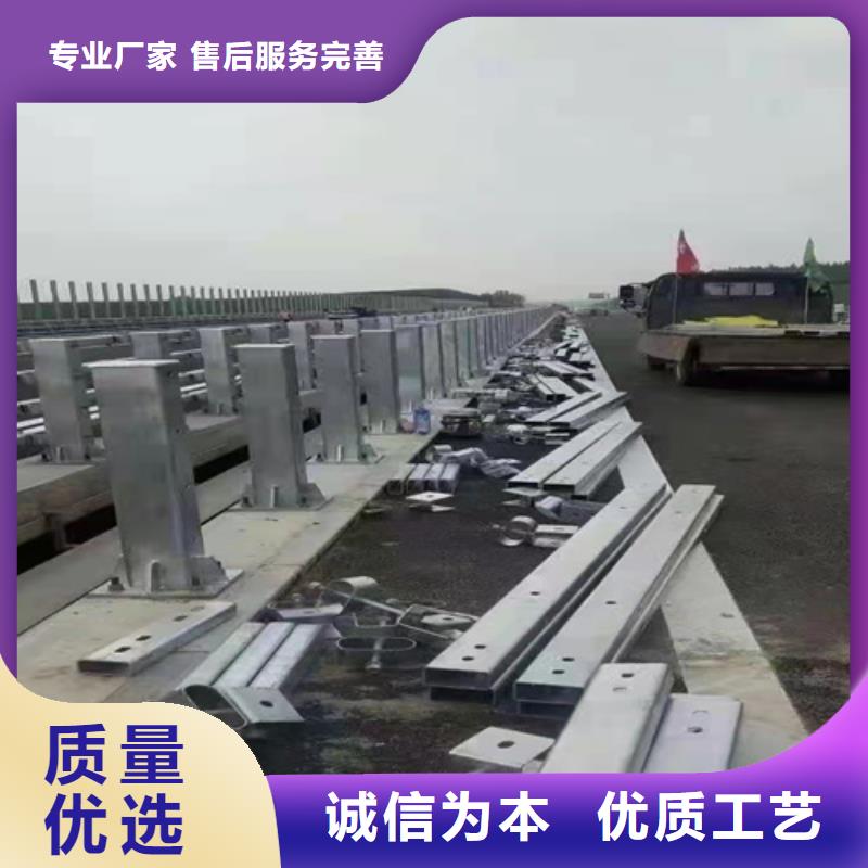 防撞护栏_【市政道路防护栏】价格地道