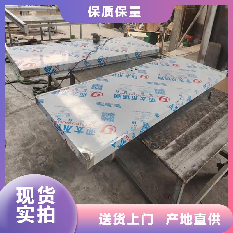 自动感应铅门上门施工