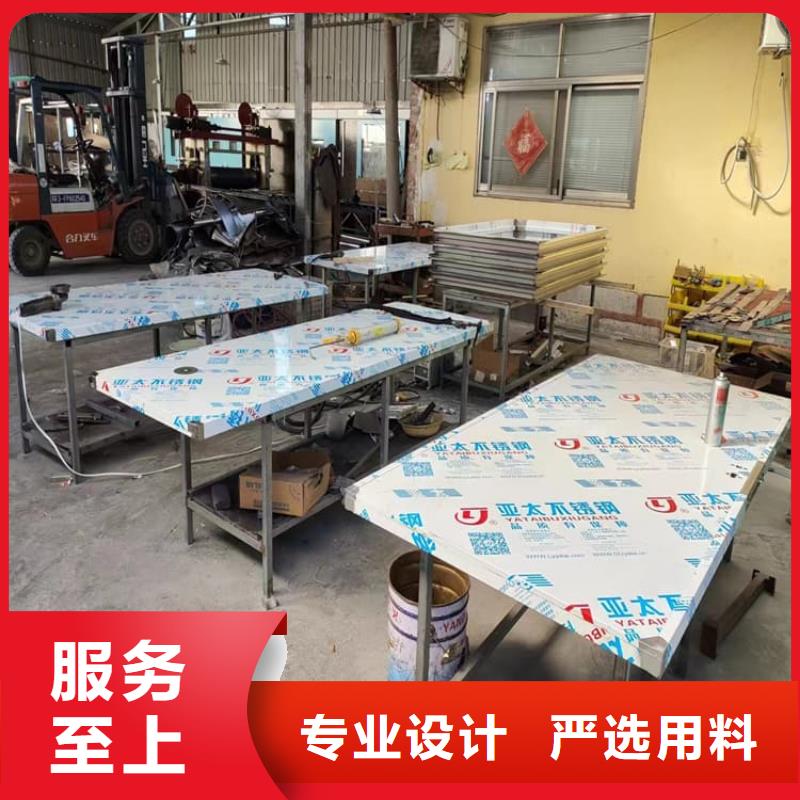 手动双开铅门-厂家直供