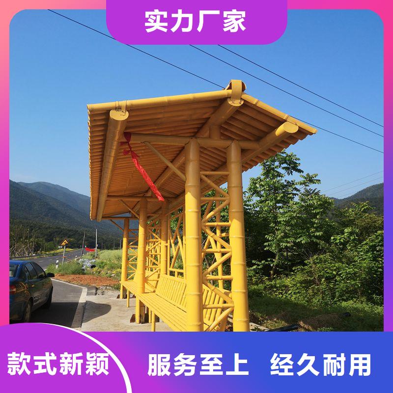 滚动灯箱公交站台实拍展现现代公交站台